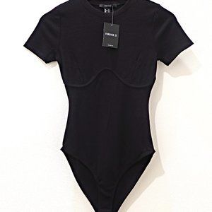 ✨Forever 21 Short Sleeve Bodysuit w/ Snap Crotch Women's Size Medium (NWT)